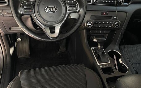 KIA Sportage IV рестайлинг, 2018 год, 2 100 000 рублей, 9 фотография