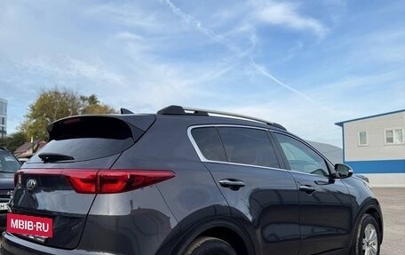 KIA Sportage IV рестайлинг, 2018 год, 2 100 000 рублей, 5 фотография