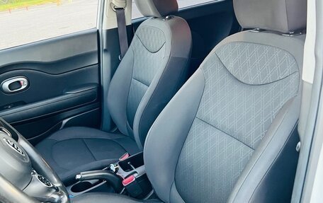 KIA Soul II рестайлинг, 2019 год, 1 700 000 рублей, 29 фотография