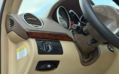 Mercedes-Benz GL-Класс, 2011 год, 1 450 000 рублей, 28 фотография