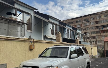 Toyota Sequoia II рестайлинг, 2006 год, 1 670 000 рублей, 2 фотография