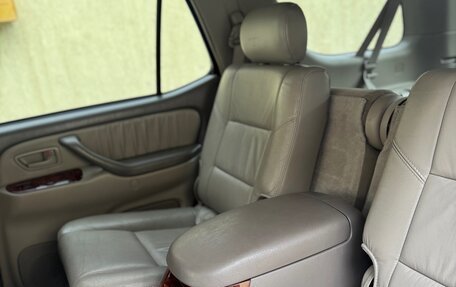 Toyota Sequoia II рестайлинг, 2006 год, 1 670 000 рублей, 10 фотография