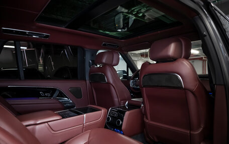 Land Rover Range Rover IV рестайлинг, 2023 год, 18 700 000 рублей, 28 фотография