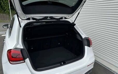 Mercedes-Benz A-Класс, 2019 год, 2 150 000 рублей, 19 фотография