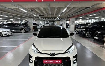 Toyota Yaris, 2022 год, 5 000 000 рублей, 1 фотография