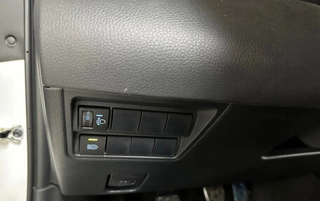 Toyota Yaris, 2022 год, 5 000 000 рублей, 16 фотография