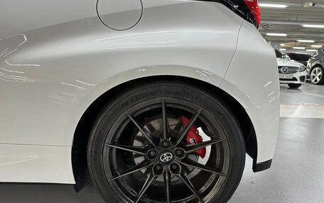 Toyota Yaris, 2022 год, 5 000 000 рублей, 10 фотография