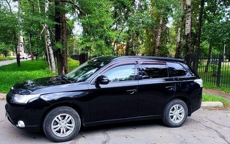 Mitsubishi Outlander III рестайлинг 3, 2012 год, 1 750 000 рублей, 6 фотография