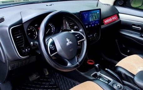 Mitsubishi Outlander III рестайлинг 3, 2012 год, 1 750 000 рублей, 15 фотография