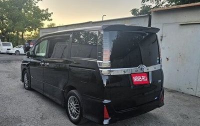 Toyota Voxy III, 2018 год, 1 850 000 рублей, 1 фотография