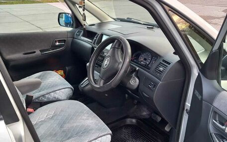 Toyota Corolla Spacio II, 2003 год, 645 000 рублей, 5 фотография