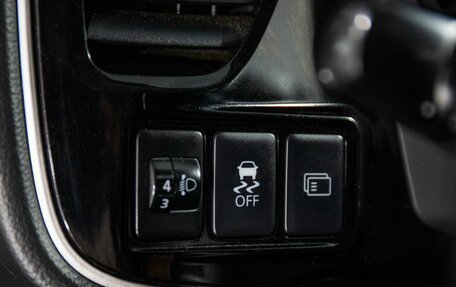 Mitsubishi Outlander III рестайлинг 3, 2012 год, 1 600 000 рублей, 15 фотография