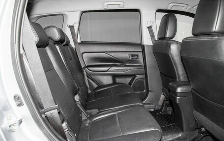 Mitsubishi Outlander III рестайлинг 3, 2012 год, 1 600 000 рублей, 7 фотография