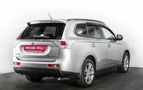 Mitsubishi Outlander III рестайлинг 3, 2012 год, 1 600 000 рублей, 3 фотография