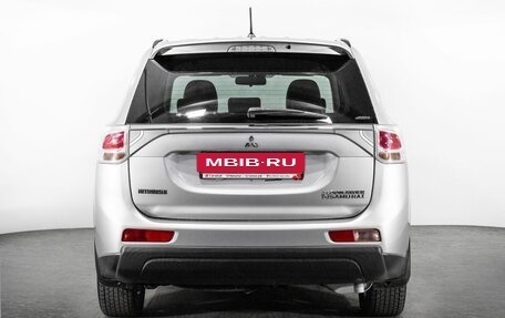 Mitsubishi Outlander III рестайлинг 3, 2012 год, 1 600 000 рублей, 4 фотография