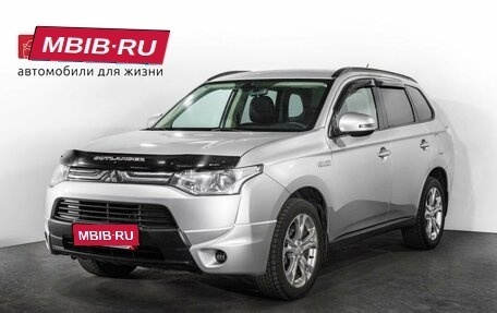 Mitsubishi Outlander III рестайлинг 3, 2012 год, 1 600 000 рублей, 1 фотография