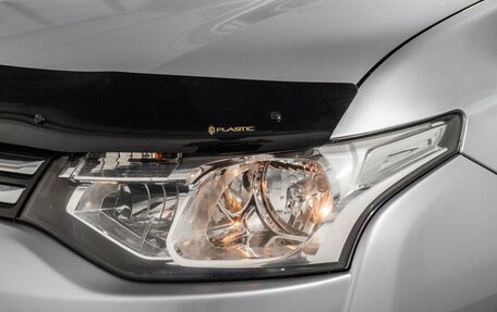 Mitsubishi Outlander III рестайлинг 3, 2012 год, 1 600 000 рублей, 19 фотография