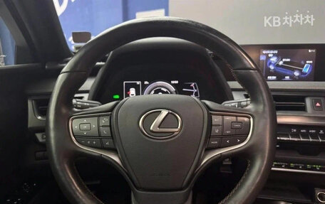 Lexus UX I, 2022 год, 2 200 500 рублей, 9 фотография