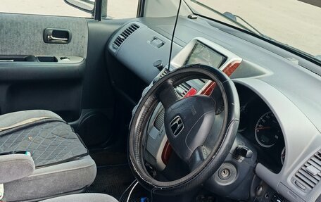 Honda Mobilio I, 2003 год, 320 000 рублей, 10 фотография