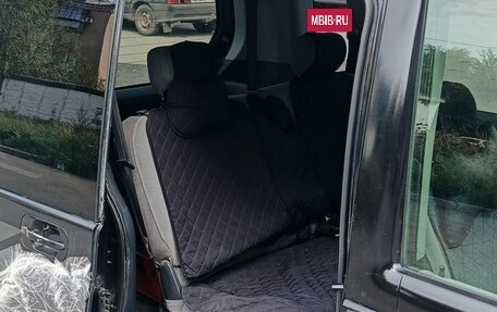 Honda Mobilio I, 2003 год, 320 000 рублей, 9 фотография