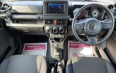 Suzuki Jimny, 2022 год, 1 020 000 рублей, 12 фотография
