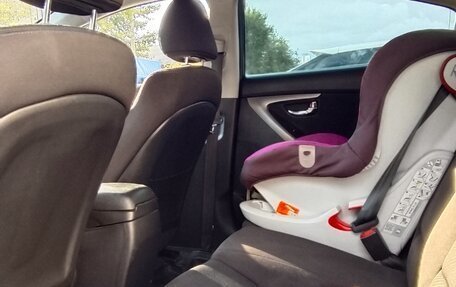 Hyundai Elantra V, 2012 год, 750 000 рублей, 8 фотография