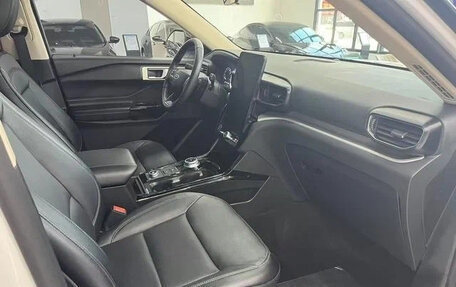 Ford Explorer VI, 2021 год, 2 720 500 рублей, 12 фотография