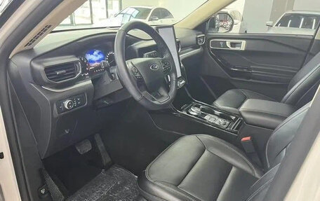 Ford Explorer VI, 2021 год, 2 720 500 рублей, 9 фотография