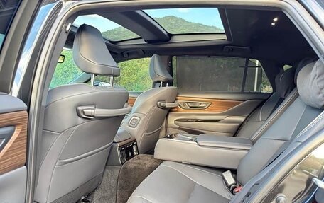 Toyota Crown, 2024 год, 6 247 000 рублей, 10 фотография