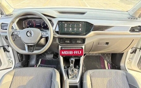 Volkswagen T-Cross I, 2021 год, 1 390 500 рублей, 6 фотография