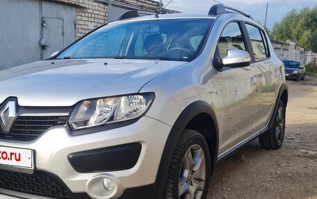 Renault Sandero II рестайлинг, 2015 год, 785 000 рублей, 3 фотография