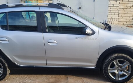 Renault Sandero II рестайлинг, 2015 год, 785 000 рублей, 9 фотография