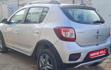 Renault Sandero II рестайлинг, 2015 год, 785 000 рублей, 6 фотография