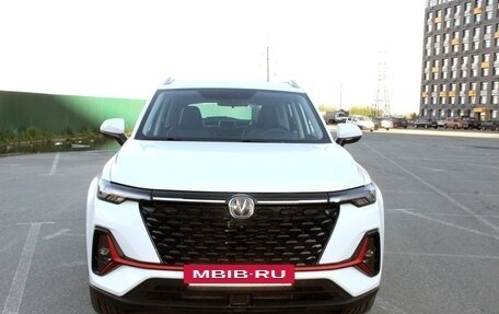 Changan CS35 Plus, 2024 год, 2 300 000 рублей, 4 фотография