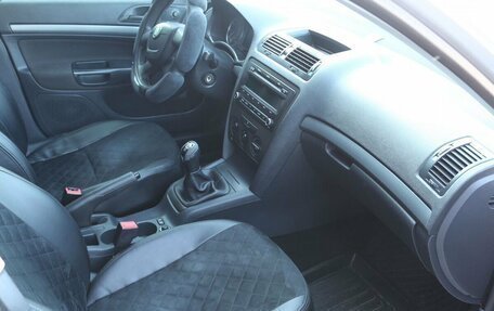 Skoda Octavia, 2011 год, 630 000 рублей, 16 фотография