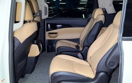 KIA Carnival, 2022 год, 2 997 555 рублей, 10 фотография