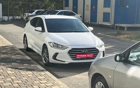 Hyundai Elantra VI рестайлинг, 2018 год, 1 415 000 рублей, 1 фотография