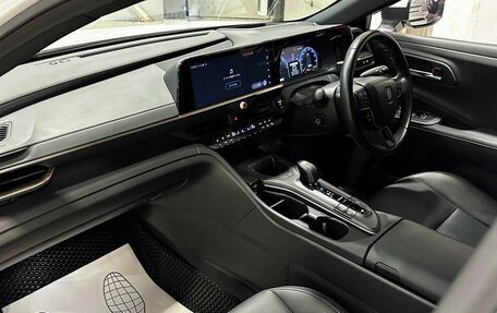Toyota Crown, 2022 год, 4 927 000 рублей, 17 фотография