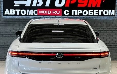 Toyota Crown, 2022 год, 4 927 000 рублей, 6 фотография