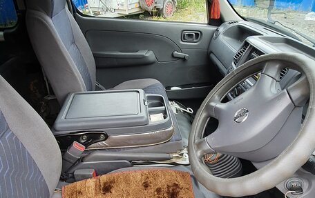 Nissan Caravan IV, 2003 год, 695 000 рублей, 10 фотография