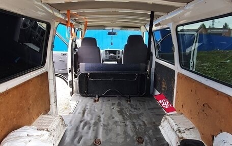 Nissan Caravan IV, 2003 год, 695 000 рублей, 5 фотография