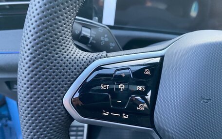 Volkswagen Tiguan, 2024 год, 4 550 000 рублей, 18 фотография