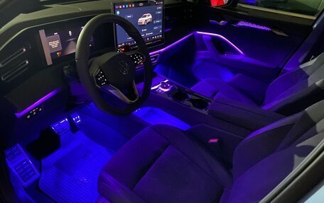 Volkswagen Tiguan, 2024 год, 4 550 000 рублей, 15 фотография