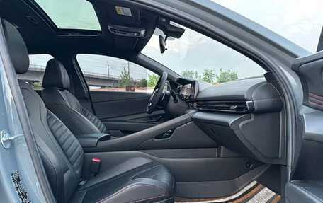 Hyundai Elantra, 2021 год, 1 300 000 рублей, 10 фотография