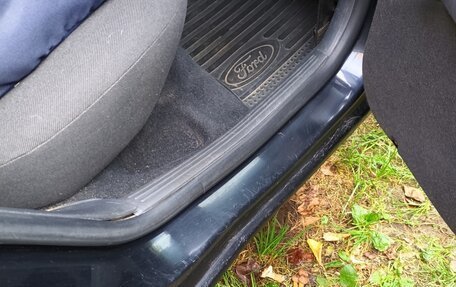 Ford Focus IV, 2002 год, 290 000 рублей, 26 фотография