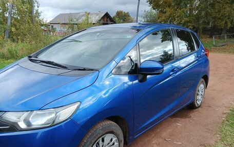 Honda Fit III, 2014 год, 870 000 рублей, 2 фотография