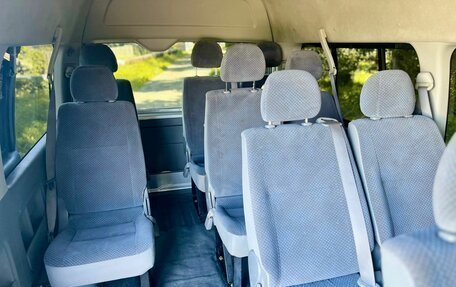 Toyota HiAce H200, 2007 год, 1 990 000 рублей, 12 фотография