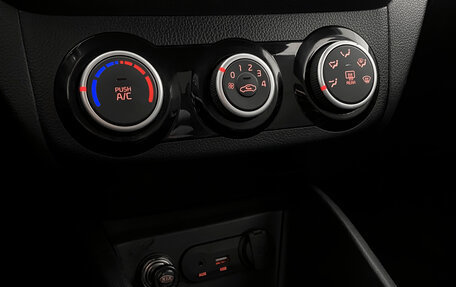 KIA Rio III рестайлинг, 2016 год, 819 000 рублей, 17 фотография