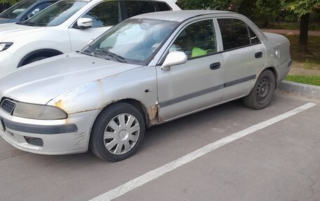 Mitsubishi Carisma I, 2002 год, 150 000 рублей, 2 фотография
