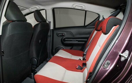 Toyota Aqua I, 2017 год, 1 050 000 рублей, 7 фотография